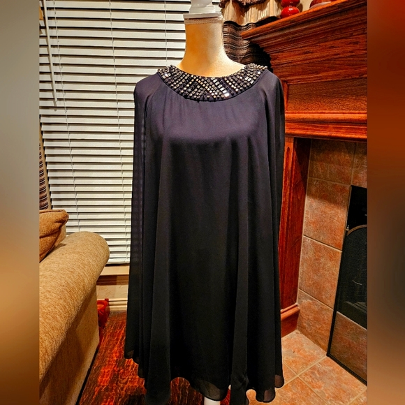 VINCE CAMUTO Black Chiffon Cape Effect Crepe Elegant Sheath Shift Dress Size 14 - Picture 1 of 6
